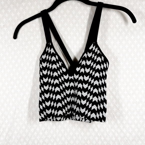 Free People Intimately Black White Chevron Print Racerback Tank Top - Picture 1 of 4